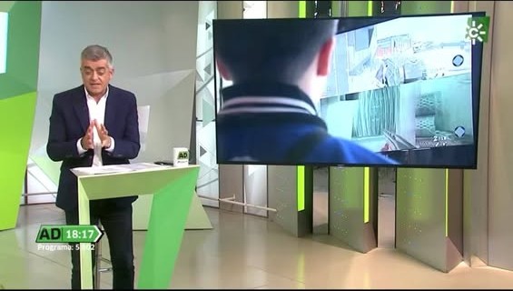 Plató de Andalucía Directo en Canal Sur durante el reportaje sobre el síndrome del caracol